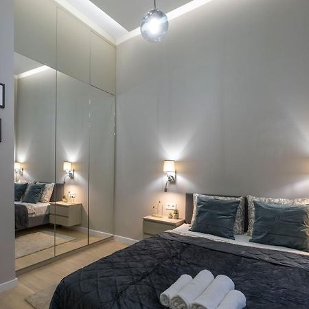 Luxurious & Spacious Central Residence With Balcony Budapest Exteriör bild