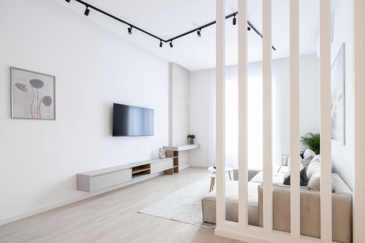 Luxurious & Spacious Central Residence With Balcony Budapest Exteriör bild