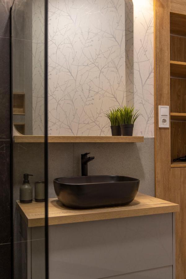 Luxurious & Spacious Central Residence With Balcony Budapest Exteriör bild